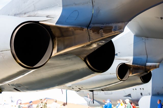 Boeing B-52 Stratofortress (61-0035)