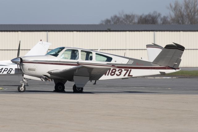 Beechcraft 35 Bonanza (N1837L)