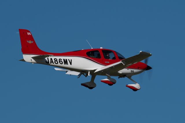 Cirrus SR-22 (JA86MV) - Cirrus SR22br /Civil Aviation College(MIYAZAKI.JPN)br /独立行政法人 航空大学校