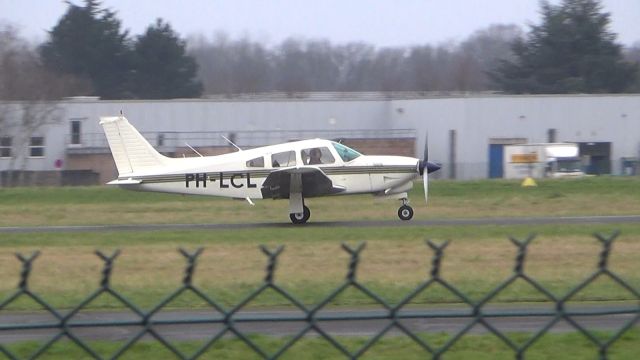 Piper Cherokee (PH-LCL)