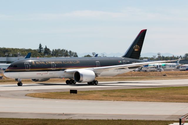 Boeing 787-8 (JY-BAA) - Royal Jordanians first 787-8 comes out for the first to perform a taxi test.