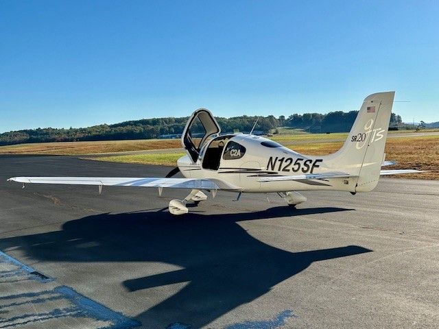 Cirrus SR-20 (N125SF)