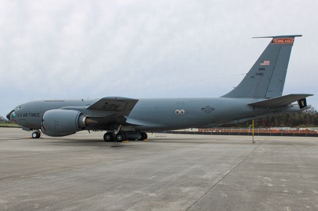 Boeing C-135FR Stratotanker (57-1451)