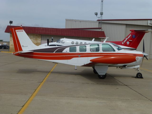 Beechcraft Bonanza (36) (N4585M)