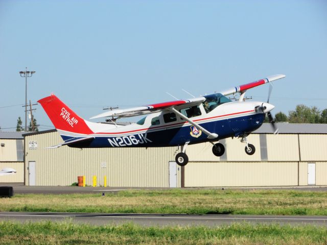 Cessna 206 Stationair (N206JK) - Taking off from RWY 6