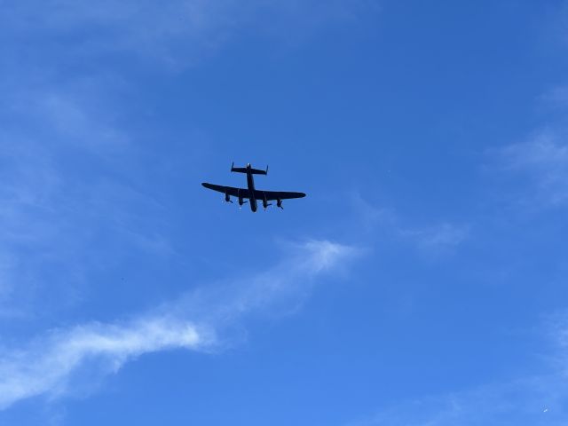 Airbus A320 (ABQ474) - Fly by Bletchley Park 3rd September 2023 15:00