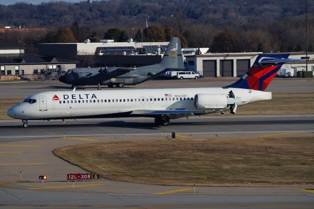 Boeing 717-200 (N923AT)