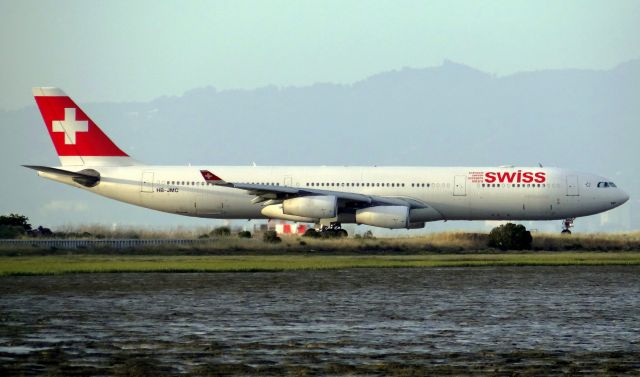 Airbus A340-300 (HB-JMC)