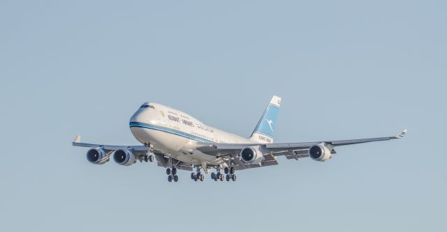 Boeing 747-400 (9K-ADE)