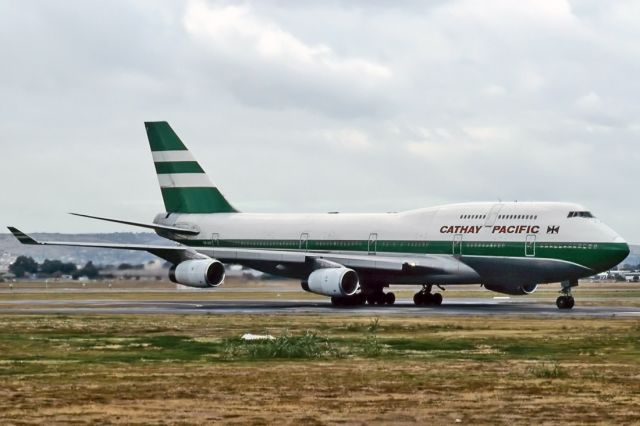 VR-HOP — - CATHAY PACIFIC AIRWAYS - BOEING 747-267B - REG : VR-HOP (CN 23815/728) - ADELAIDE INTERNATIONAL AIRPORT SA. AUSTRALIA - YPAD (16/4/1996)
