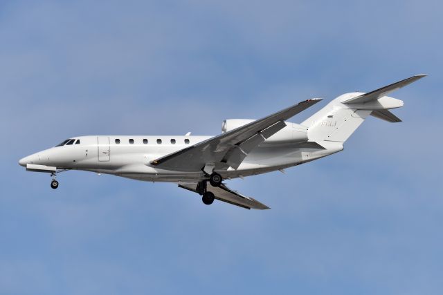 Cessna Citation X (N715XJ)