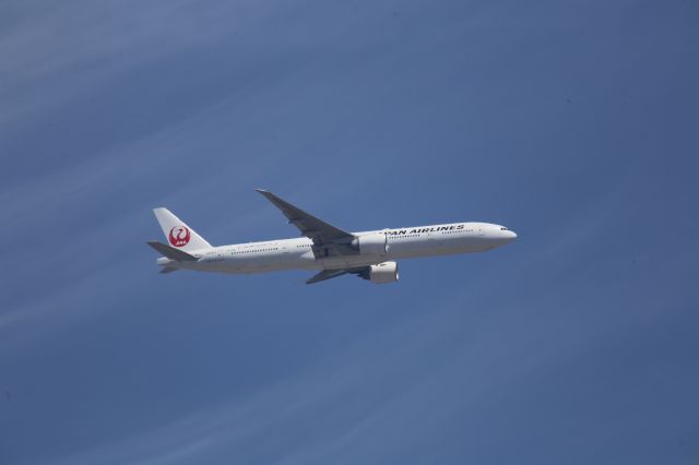 BOEING 777-300ER (JA731J)