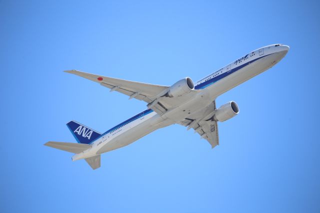 BOEING 777-300ER (JA793A)