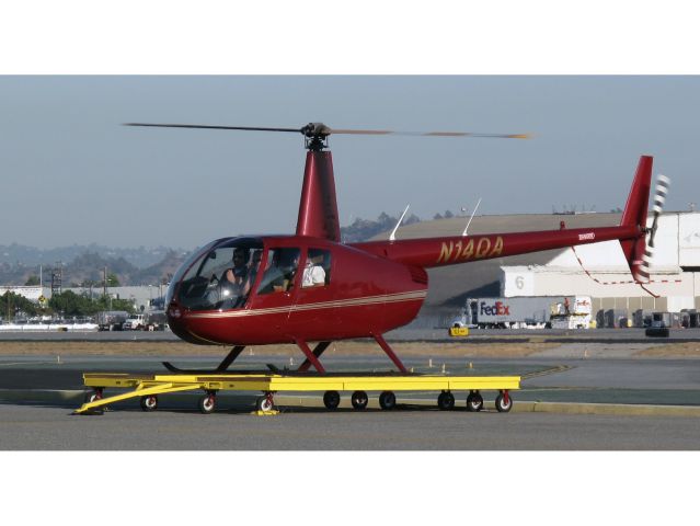 Robinson R-44 (N14QA)