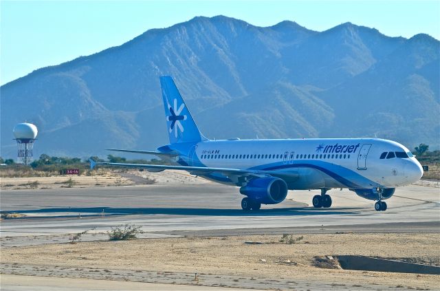 Airbus A320 (XA-ALW) - LOS CABOS, B.C.S. MEXICO