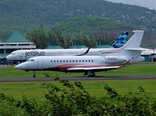 Dassault Falcon 7X (N143RE)