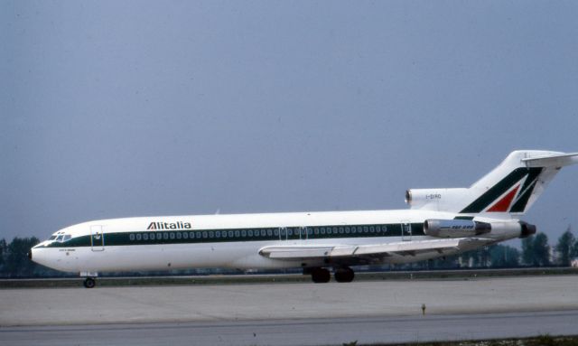 Boeing 727-100 (I-DIRD)