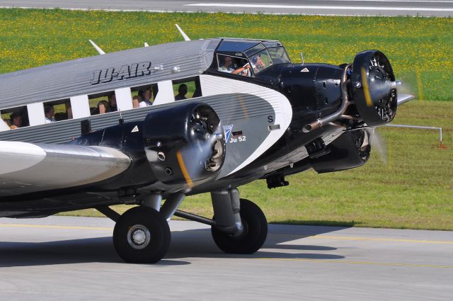 JUNKERS Ju-52/3m (HB-HOS)