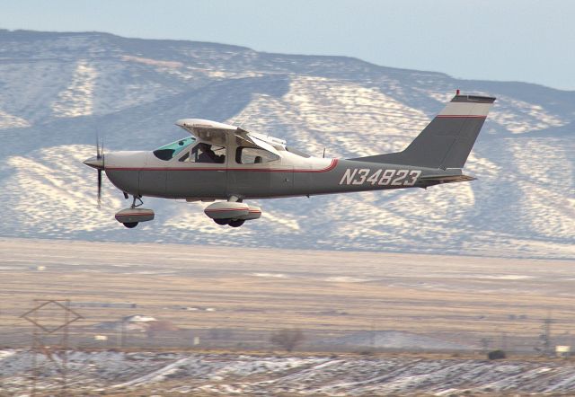 Cessna Cardinal (N34823)