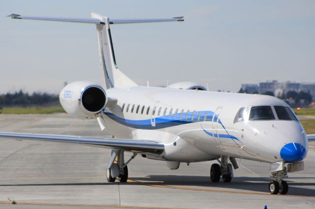 Embraer ERJ-145 (N286SJ)