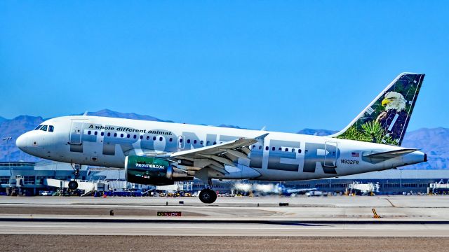 Airbus A319 (N932FR) - N932FR Frontier Airlines 2004 Airbus A319-111  (cn 2258) - Las Vegas - McCarran International (LAS / KLAS)br /USA - Nevada, July 12, 2016br /Photo: Tomás Del Coro