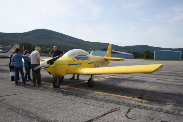 N221MW — - N221MW 2003 MARK A WOOD ZENITH 601 MARK A WOOD MIDDLEBURY, VERMONTbr /KDDH William H. Morse State Airport (Bennington, VT)br /Photo taken by Christopher Wright 