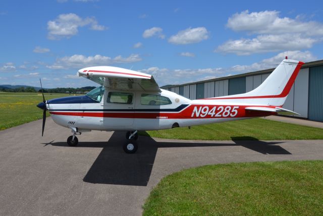 Cessna Centurion (N94285) - Finally, a lovely day for some aviating!