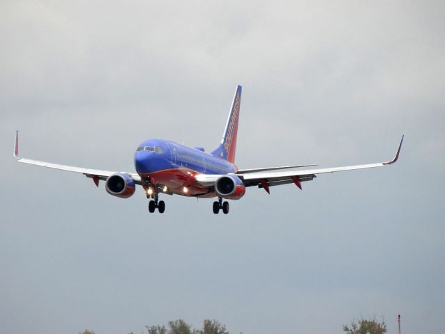 Boeing 737-700 (N234WN)