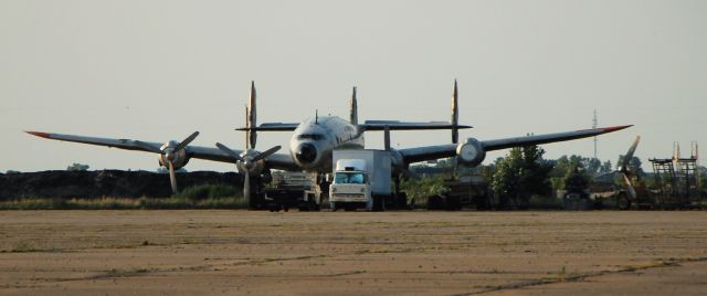 — — - 8/4/18....old Constellation tucked away at the north end of the airport, Salina KS. This makes three that I know of in the state, other two at Topeka and North KC.
