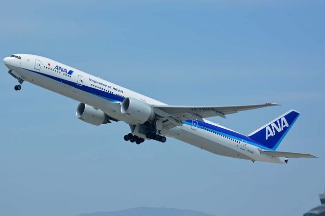 BOEING 777-300 (JA782A) - All Nippon Airways Boeing 777-381ER JA782A at LAX on May 3, 2016. 