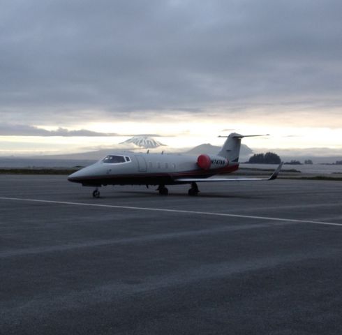 Learjet 55 (N747AN)