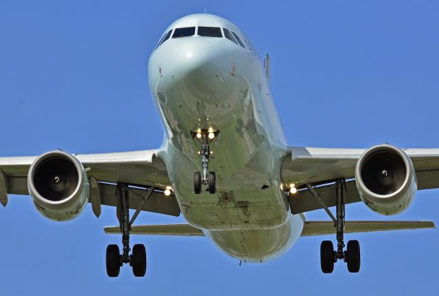 Airbus A330-300 (C-FCAB)