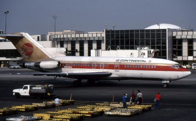 Boeing 727-100 (N40484) - Photo taken at Los Angeles Airport in May 1990