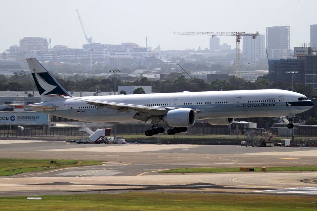 Boeing 777-200 (B-KQT)