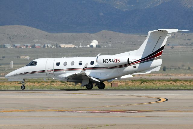 Embraer Phenom 300 (N394QS)