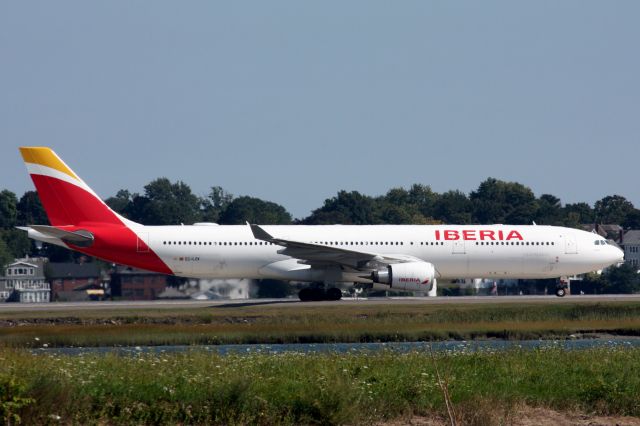 Airbus A330-300 (EC-LZX)