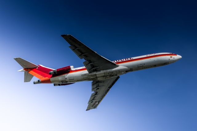 BOEING 727-200 (HK-4504)