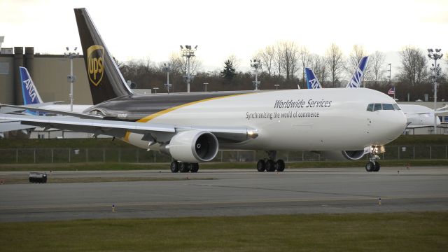 BOEING 767-300 (N349UP) - BOE280 taxis onto runway 16R for a flight test on 3/28/12.