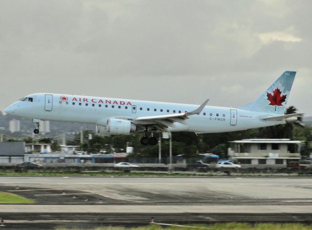 Embraer ERJ-190 (C-FMZR)