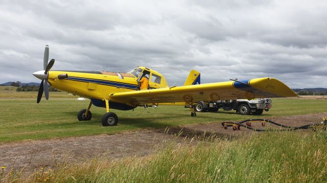 VH-ARA — - Lilydale Airport