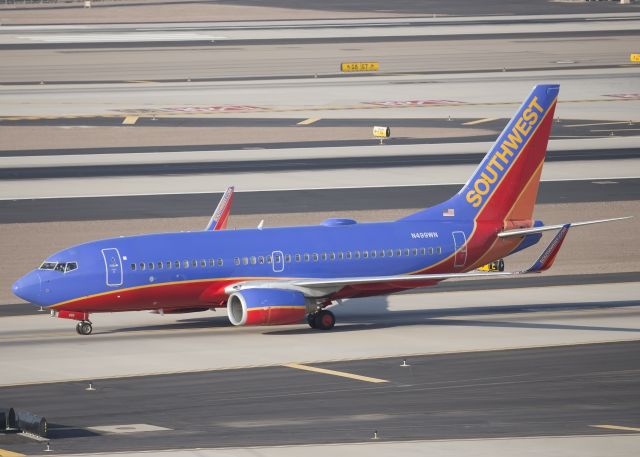 Boeing 737-700 (N499WN)