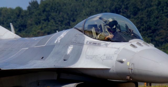 Lockheed F-16 Fighting Falcon (91-0398)