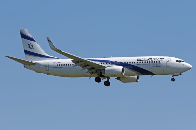 Boeing 737-800 (4X-EKH)