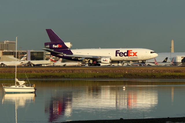 McDonnell Douglas DC-10 (N308FE) - FDX 1710 arriving from Indianapolis