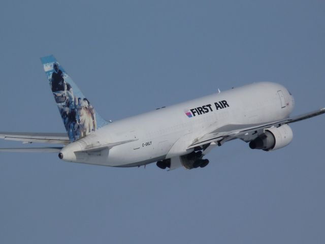 BOEING 767-300 (C-GKLY)