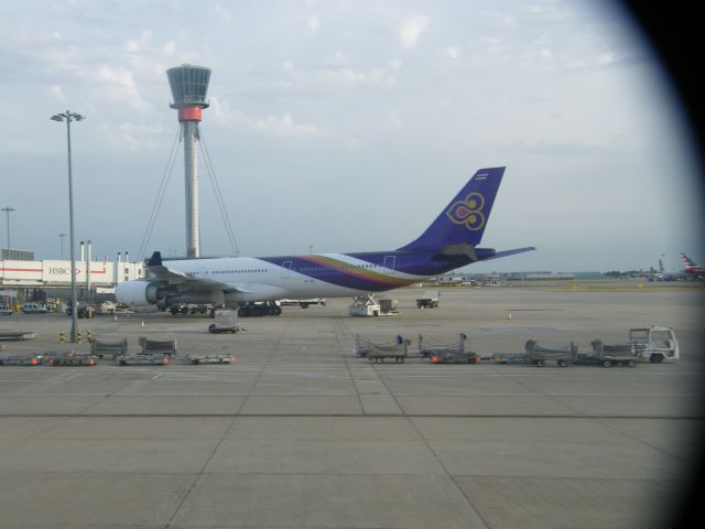 Airbus A330-300 (HS-TNC)