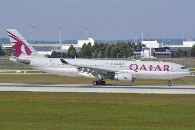 Airbus A330-200 (A7-AFL)