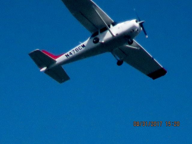 Cessna Skyhawk (N476CM)