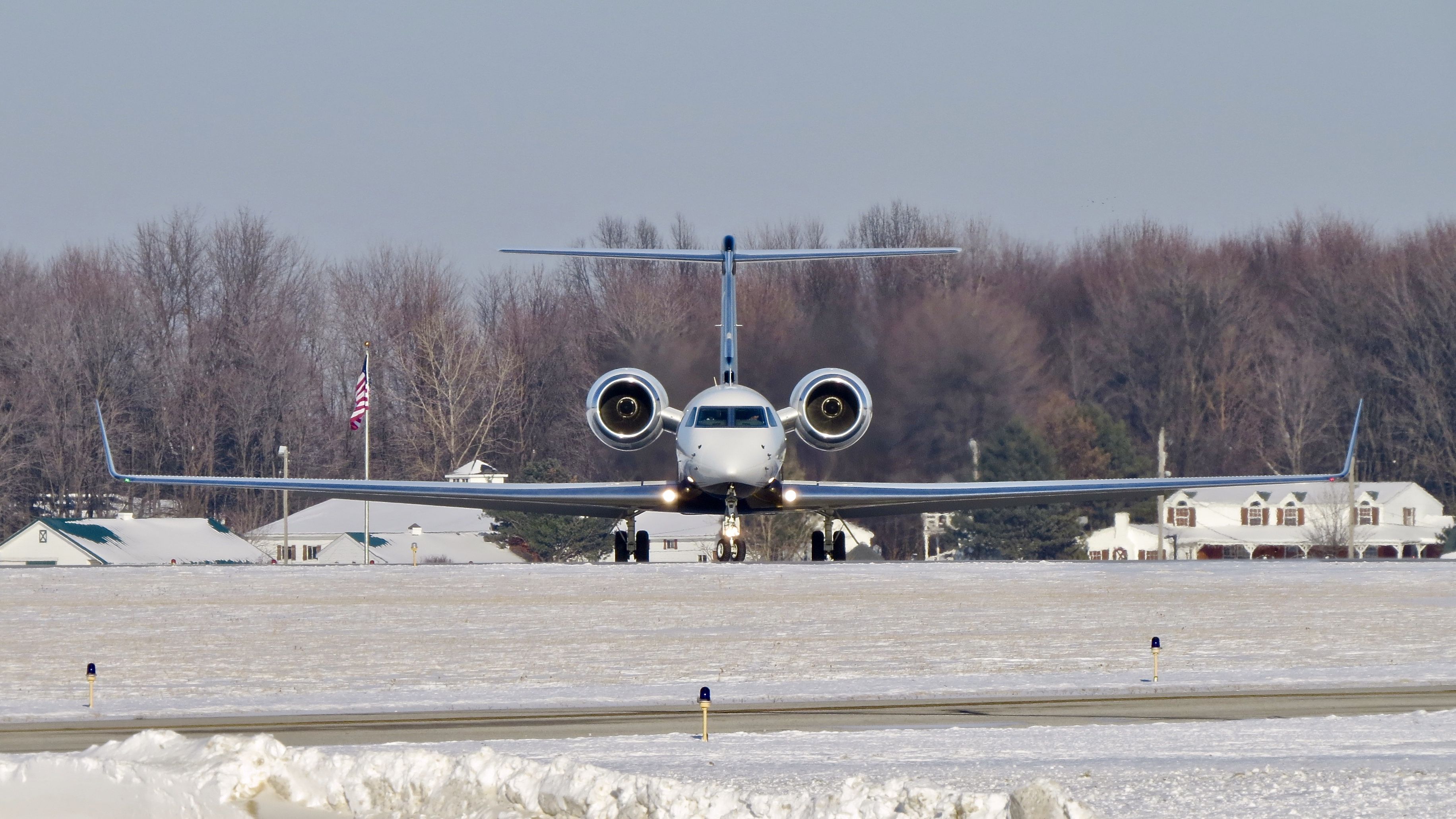 Gulfstream Aerospace Gulfstream V (N150WJ) - Windsor Jet departing CAK after a long trip and overnight from Brazil. 