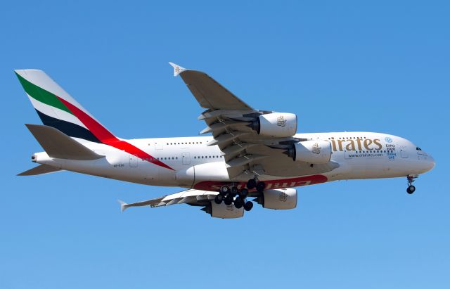 Airbus A380-800 (A6-EDD)